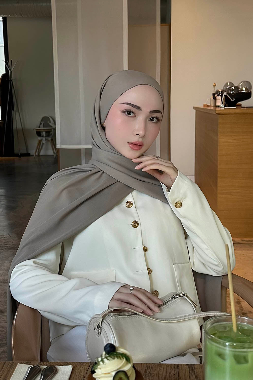 INFLUENCER