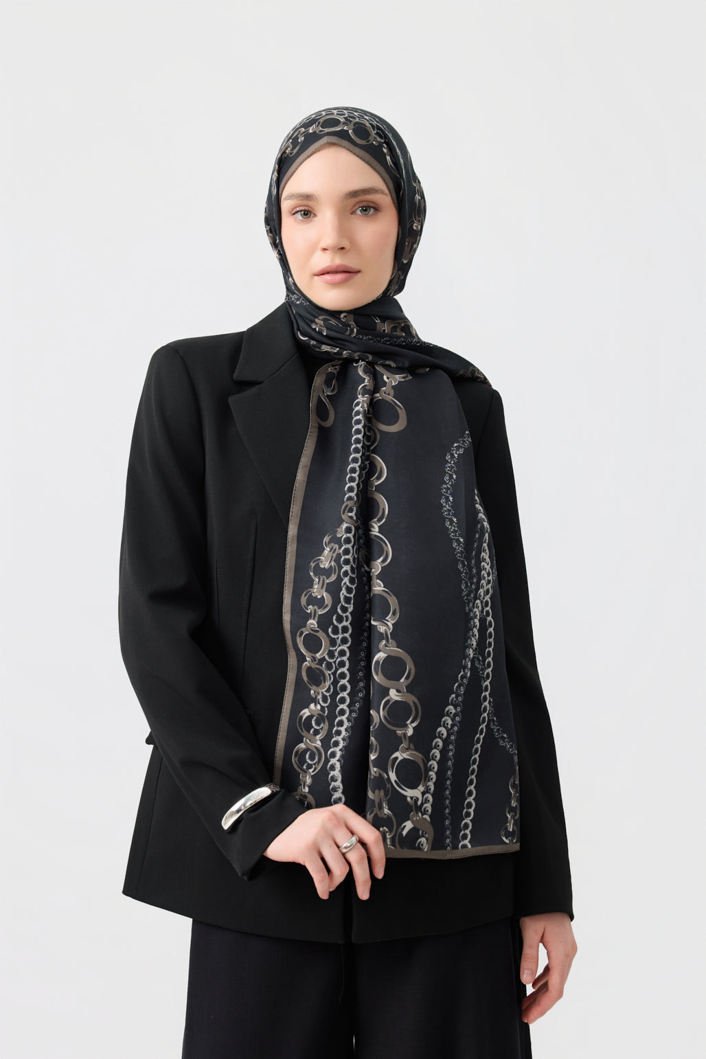 Cotton Twill Şal Loop Line Siyah