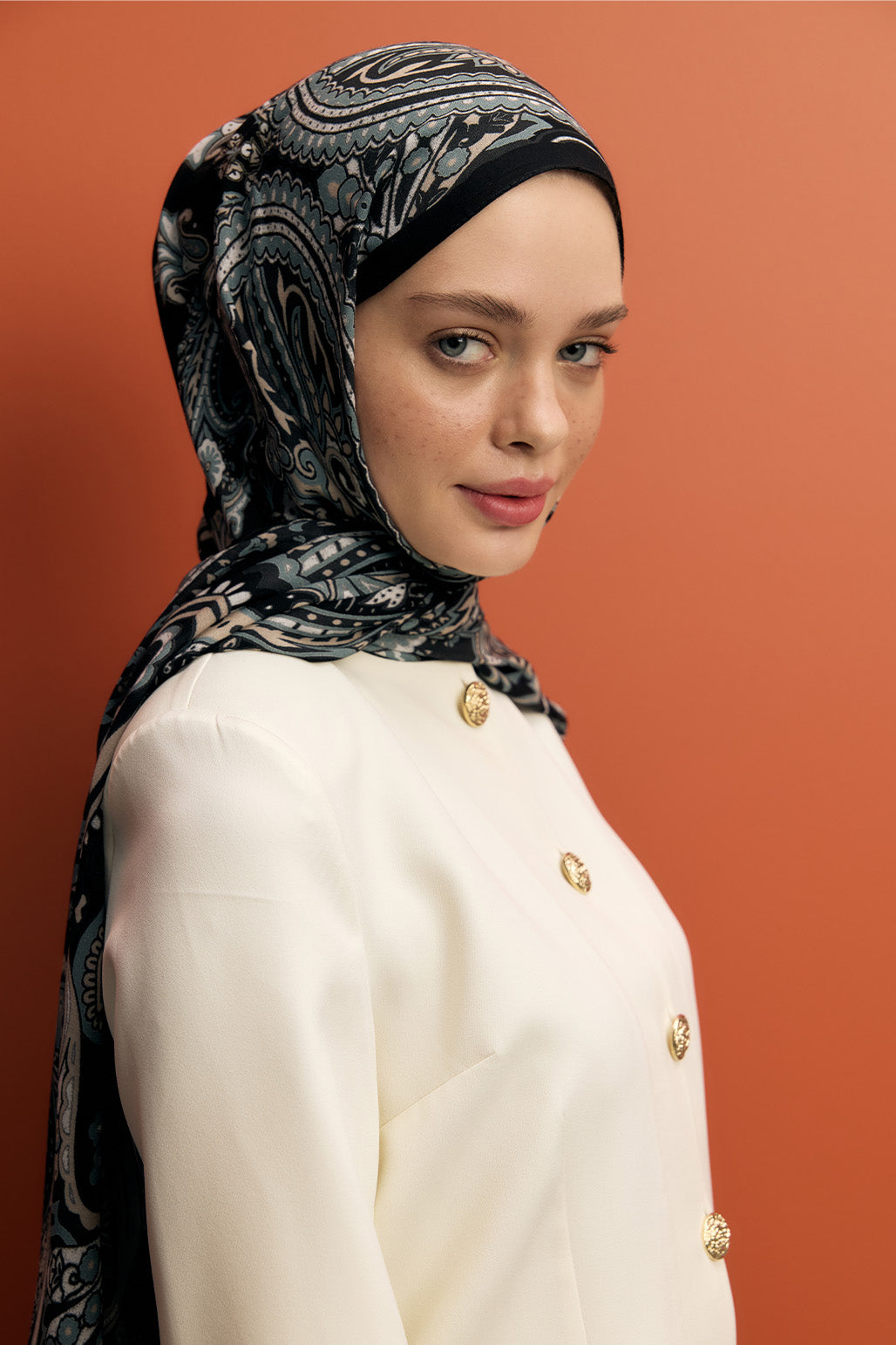 Desenli İpek Viskon Şal Siyah