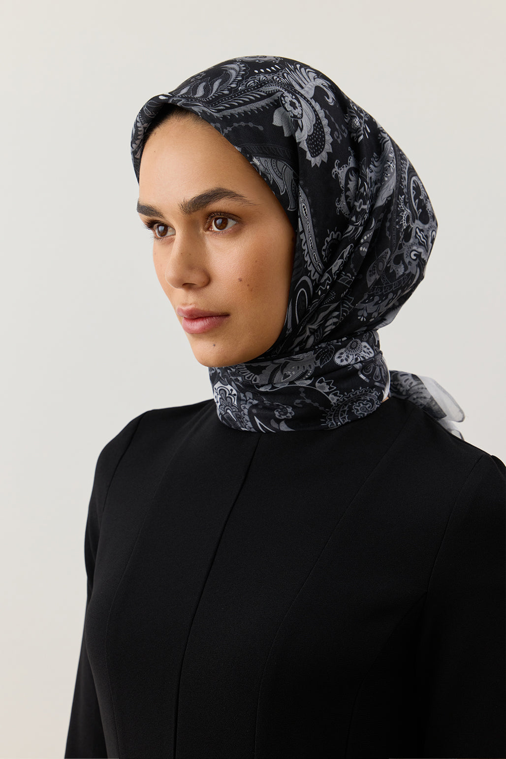 Desenli Pamuk Eşarp Black Dream