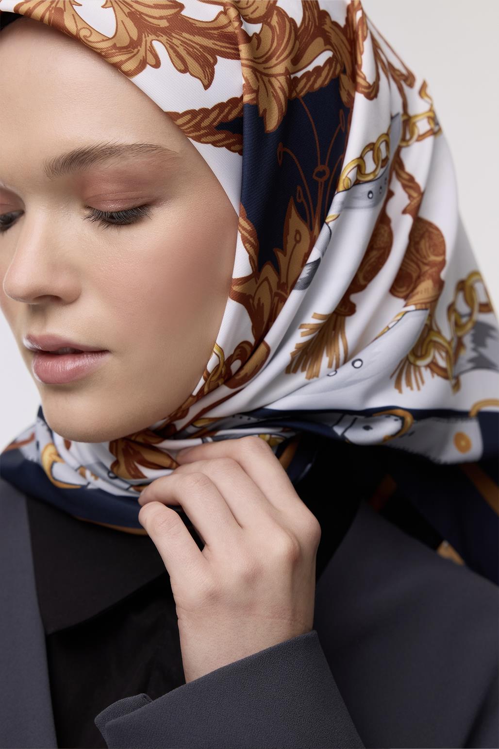 Desenli Twill İpek Eşarp Monika