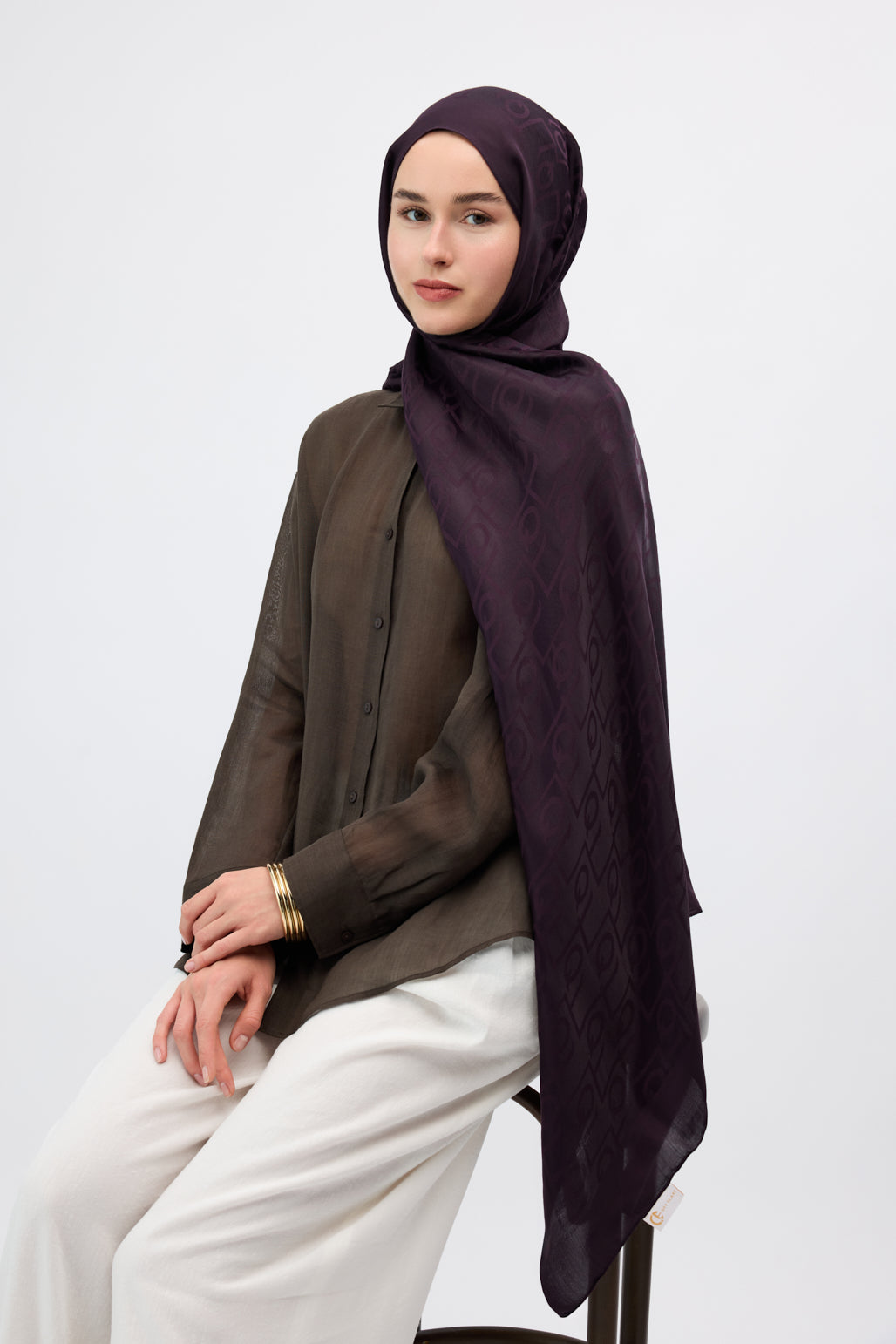 İpek Jakar Monogram Desen Şal Mürdüm Renk