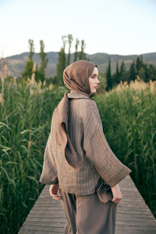 İpek Jakar Monogram Şal Soft Kahve