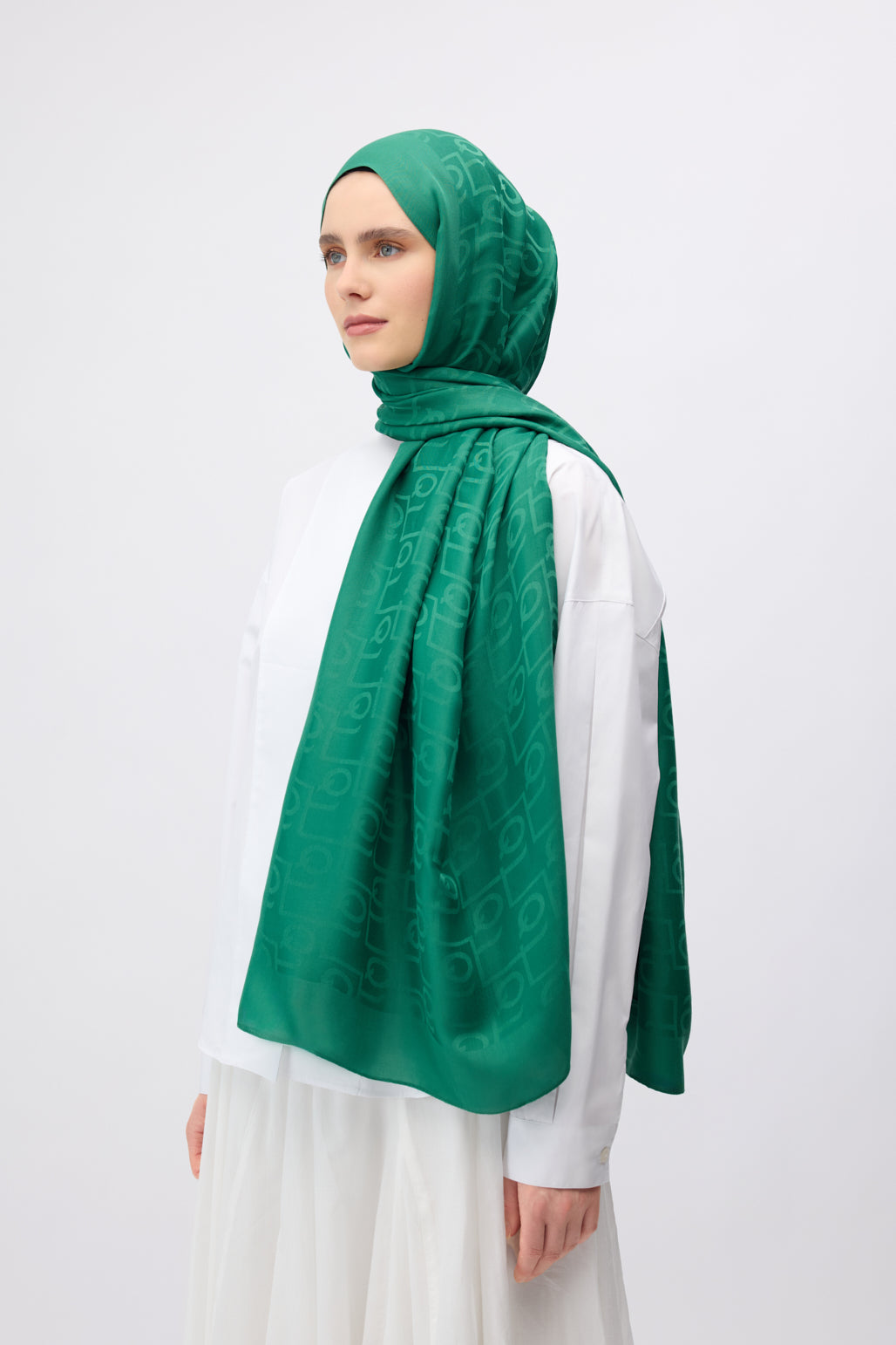 Zümrüt Yeşili İpek Jakar Monogram Desen Şal