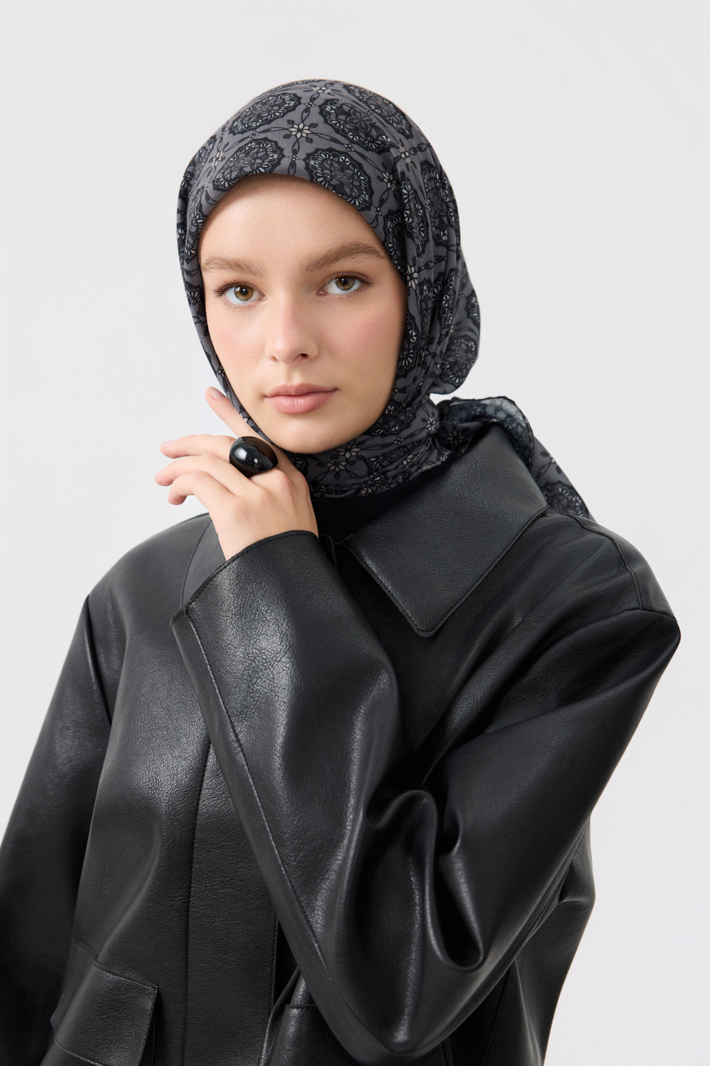 Pamuk Eşarp Medallion Gümüş