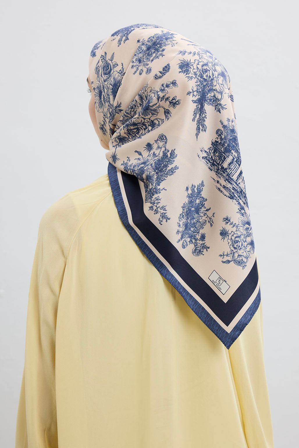 Lacivert Desenli Twill İpek Eşarp