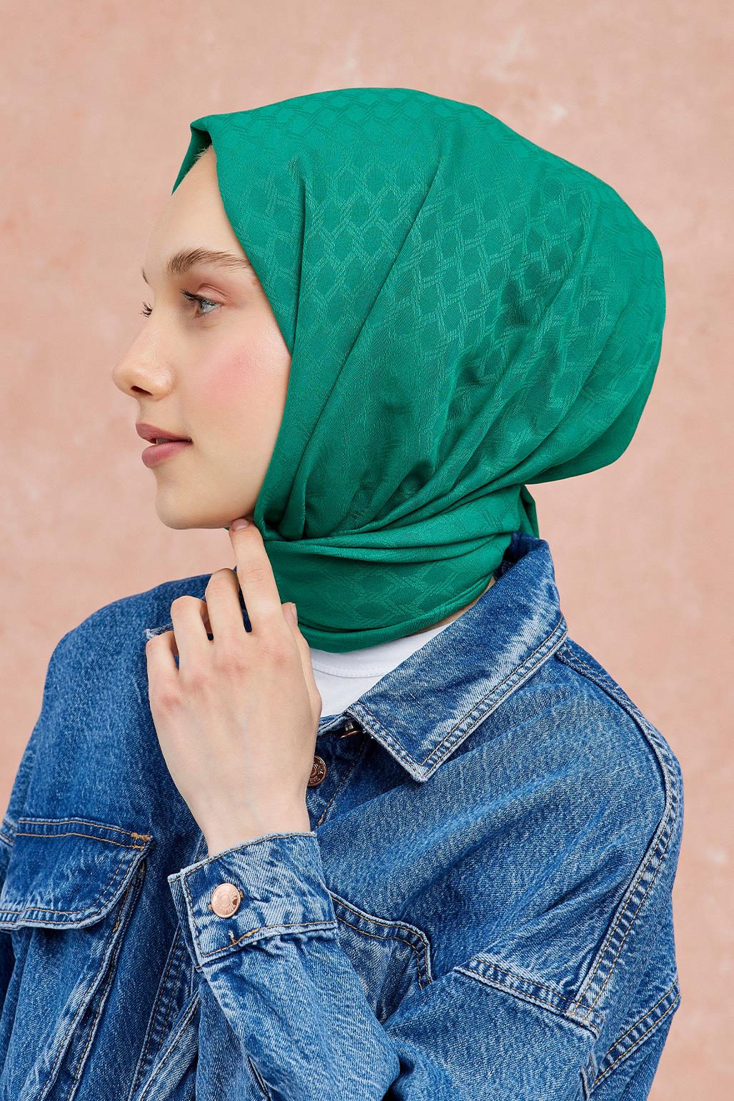 Zincir Desen Şal Benetton