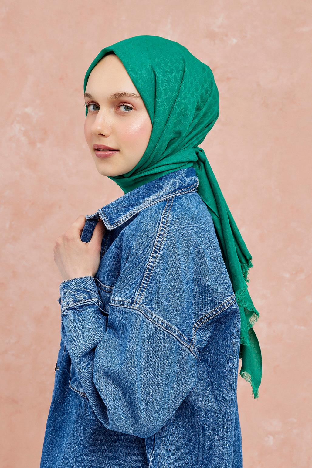 Zincir Desen Şal Benetton