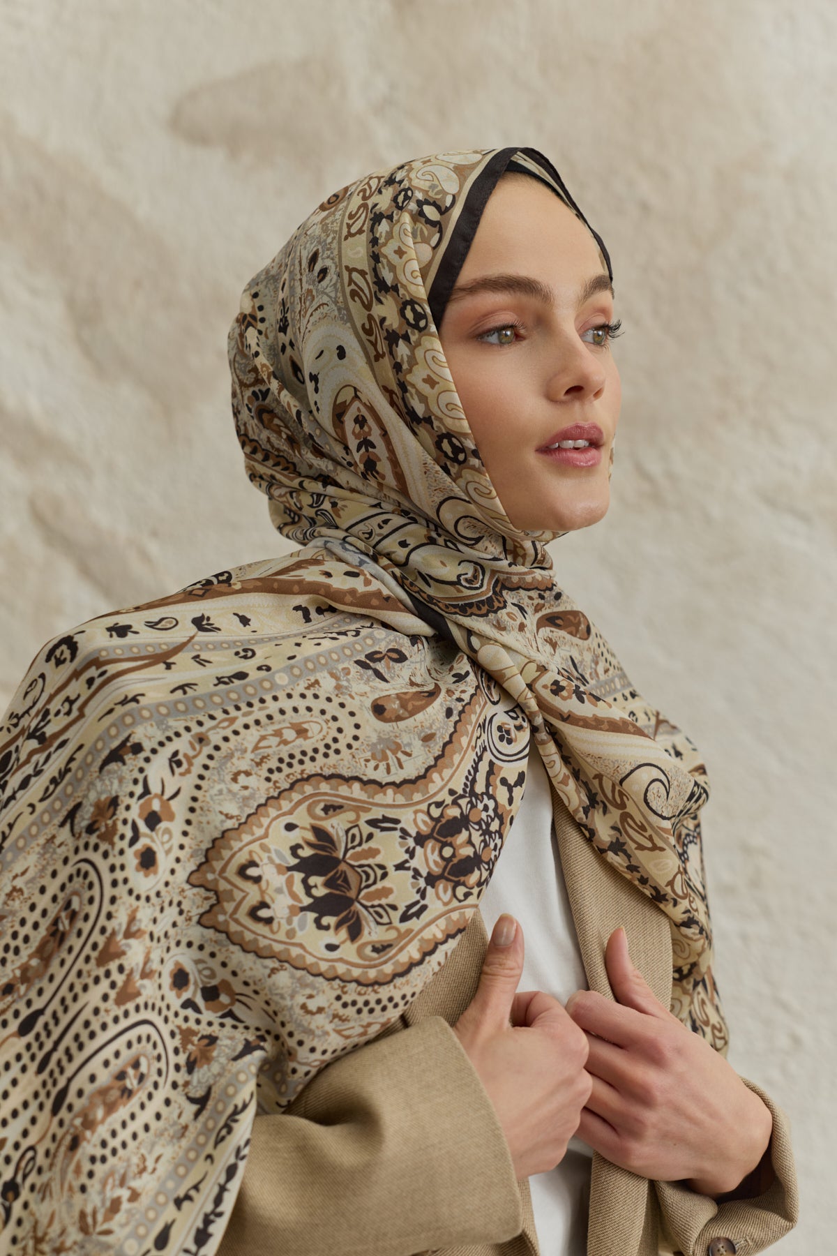 Cupra Prive Desenli Şal Saga Bej