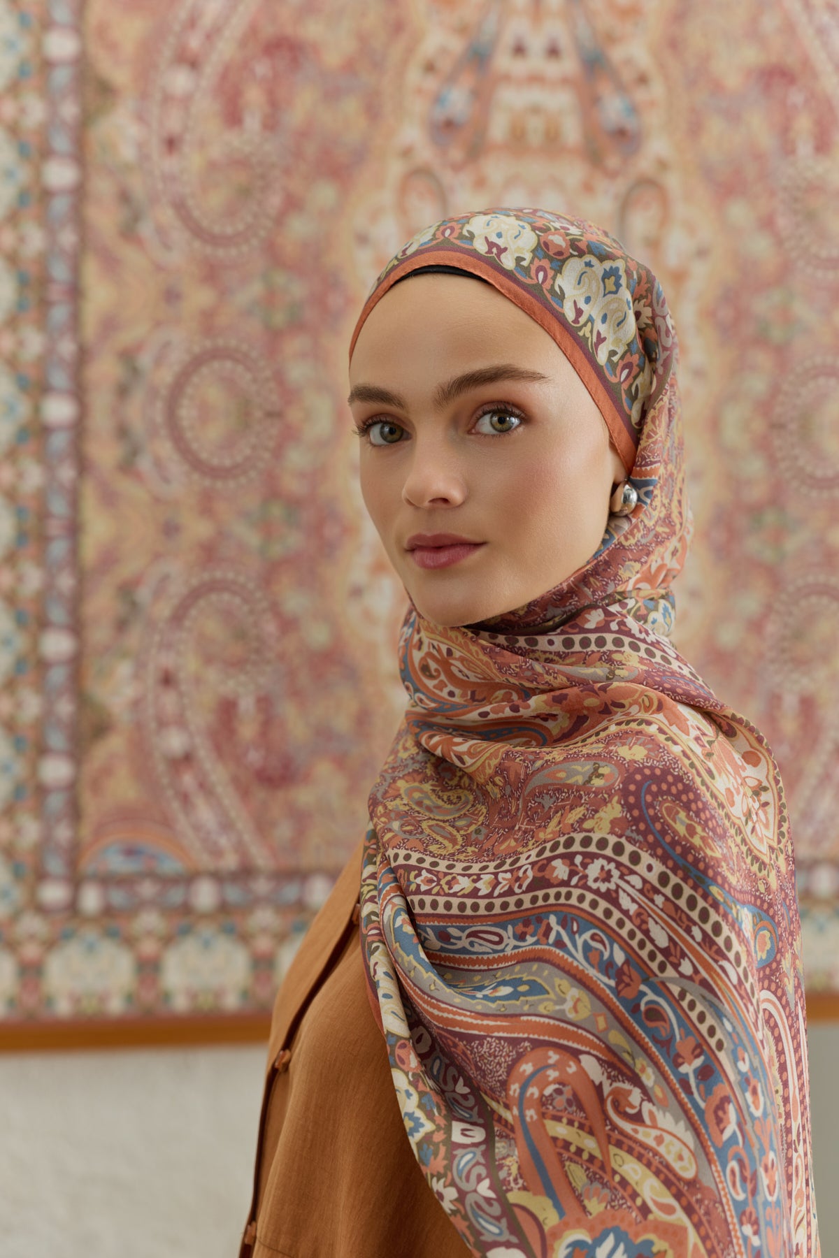 Cupra Prive Desenli Şal Saga Kiremit