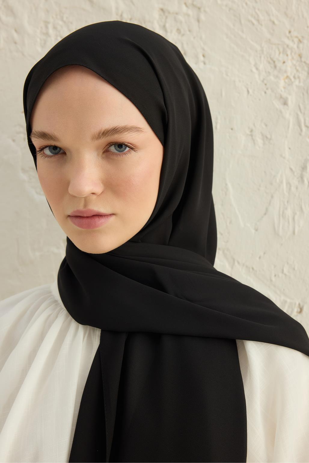 Daily Krep Şal Siyah