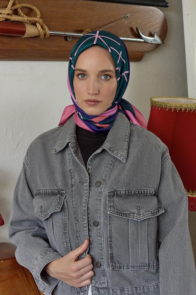 Pink Line Eşarp Qef Offical