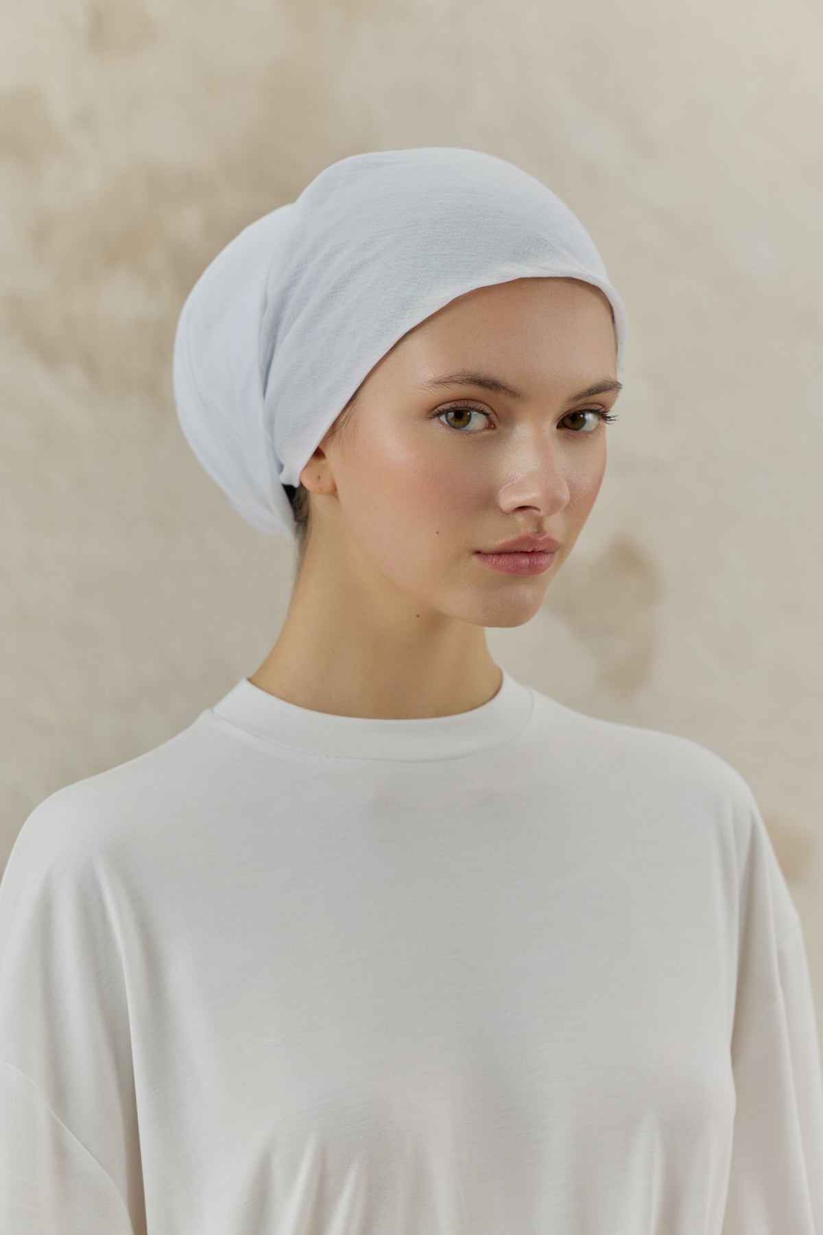 İç Başörtüsü Aksesuar Beyaz