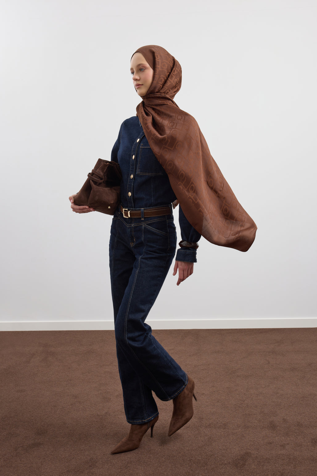 İpek Jakar Monogram Şal Acı Kahve